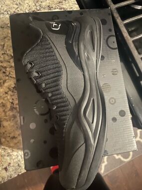 Men's Q4 Matte black Shoes